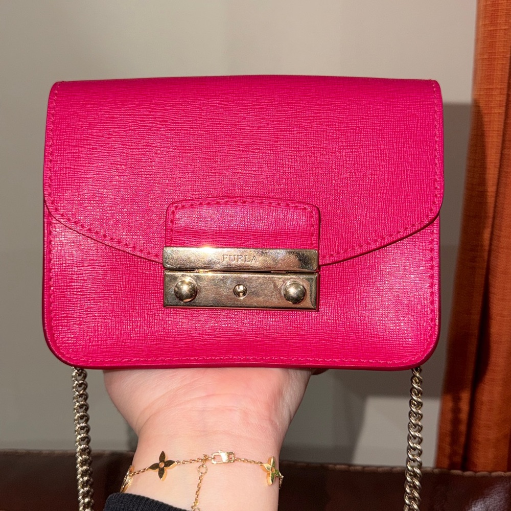 ‼️Furla Pink Leather Julia Crossbody Bag